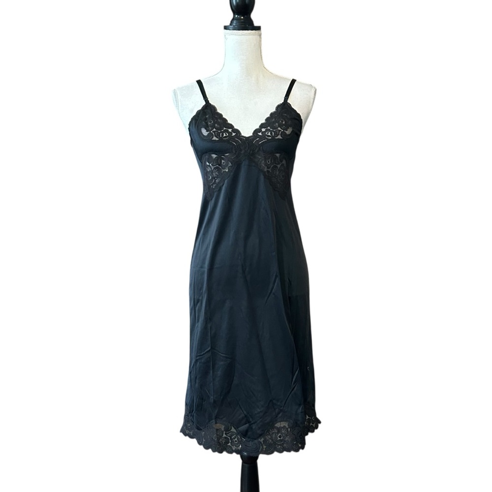 VINTAGE Vanity Fair Nylon Lace Embellished Adjustable Slip Dress Lingerie SZ 34